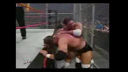 Triple H Vs Batista (MA4 V STOMANENA KLETKA)