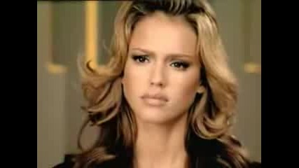 Реклама на бира с участието на Jessica Alba