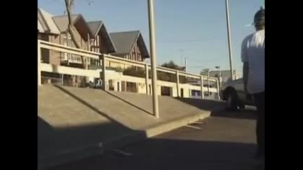 Autopilot.2007.dvdrip.xvid.read. - Scared x264