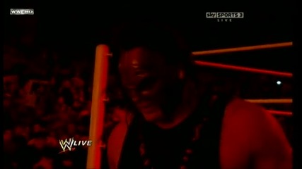 Wwe Raw 02.01.12 John cena спасява Zack Ryder от Kane