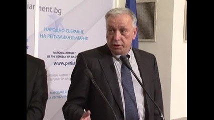 Яне Янев, Мартин Димитров, Румен Овчаров и Димитър Лазаров за ядрения референдум