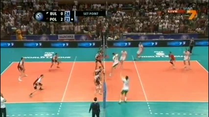 Volleyball Bulgaria vs Poland 2013- Нашите момчета успяха да надиграят Полша с 3 на 2 гейма
