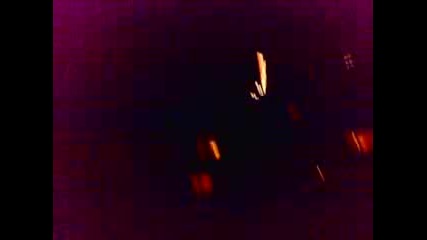 Батерията ! Бомбаа