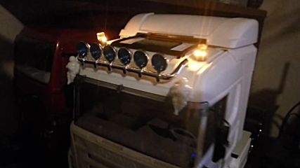 Tamiya Scania - сигнални светлини.