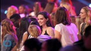 Angelina Jolie Makes Inspirational Speech at the Kids’ Choice Awards