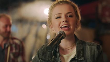 Maddie Poppe - Going Going Gone ( Official Video)