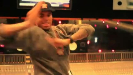 Chris Brown feat. Benny Benassi - Beautiful People ( high quality ) 