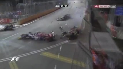 F1 Гран при на Сингапур 2012 - Schumacher се блъска зверски в болида на Vergne [hd]
