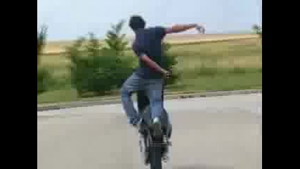 Scooter - Stunt - Crash