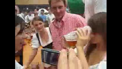 Берлин бирфест мадама пие на екс 
