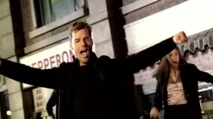 Превод / Ricky Martin - Shake Your Bon- Bon