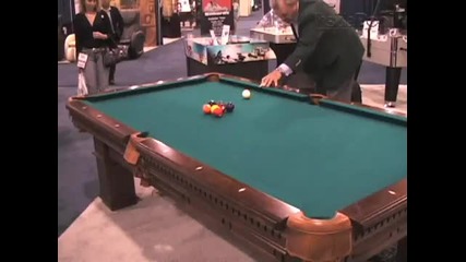 Mike Massey Извършва Невъзможно Трик Клъстер Shot 