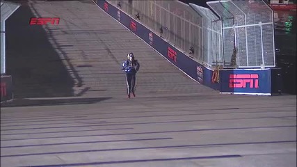Травис Pastrana скокове 269 фута в рали автомобил 