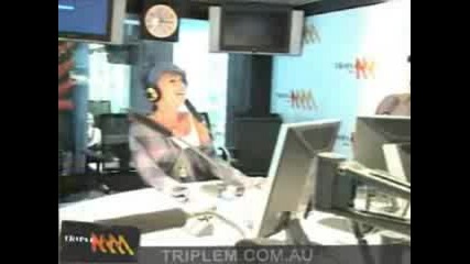 Pink On Metro Gig