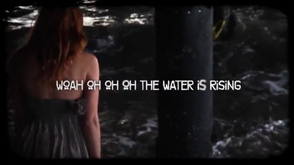 Stephanie Lynn - Sinking Ship / Official Lyric Video