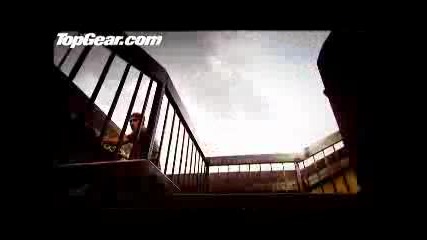 Peugeot 207 vs Parkour (free - Runners)