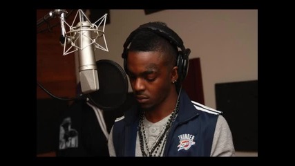 Roscoe Dash ft. Coco Kiss - What You Sayin 