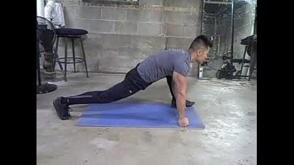 Fitness Lesson #10 Training to do the Splits (2009 Freddies Modern Kung Fu)