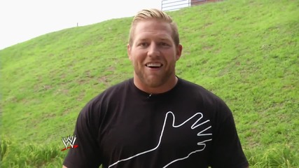 The Battle Begins - Wwe Inbox 128