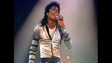 Michael Jackson -много театрално изпълнение на Human Nature