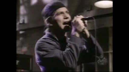 Pearl Jam - Alive (snl 1992) 