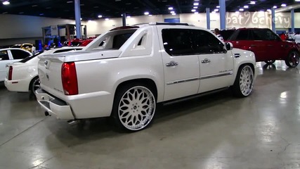 All White Cadillac Escalade Ext on 28 Forgiatos Wheels - 1080p Hd