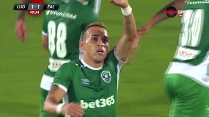 Шансовете са живи! Лудогорец се върна в играта