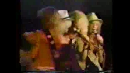 Warrant - My Baby Loves To Rock