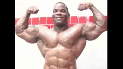 Bodybuilding Pros Johnnie Jackson posing 