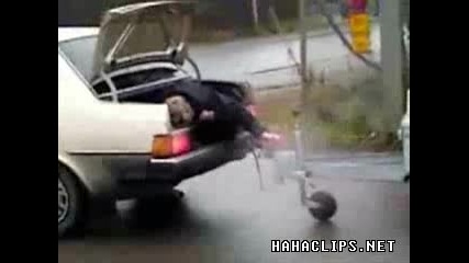 Trailer fail video