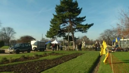 НА ПАША КРАЙ ЛУВЪРА: Фермери протестират с овцете си в Париж