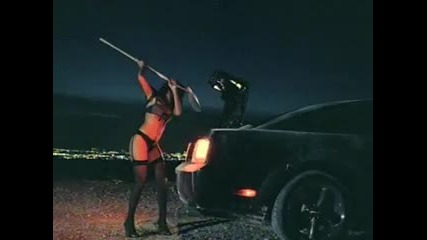 Kanye West - Flashing Lights(official Video) 