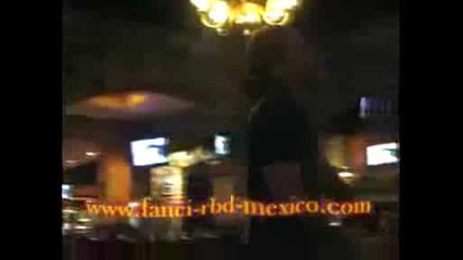 Christian Chavez Cantando Pedazos En Vivo En Convivencia Con Los Fans Mexico 180209