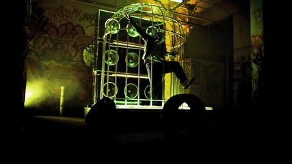Chris Brown ft. Lil Wayne, Busta Rhymes - Look At Me Now