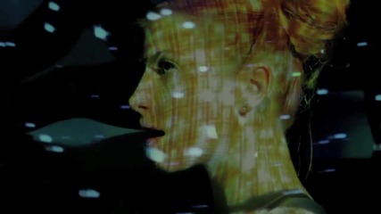 B.o.b feat. Hayley Williams of Paramore - Airplanes 