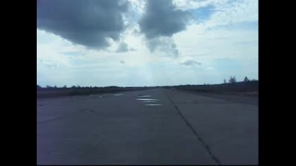 Dragrace J kabpils lidlauk - Mazda 323 1 6l Vs Bmw 324 2 4l 