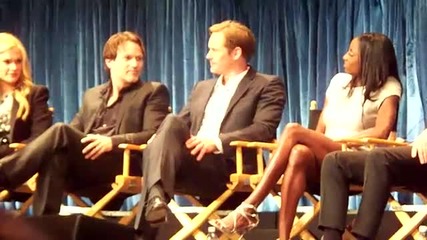 Alexander Skarsgard tells his fan strory 
