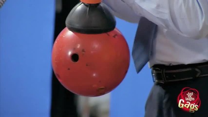 Bowling Ball - да си счупиш крак