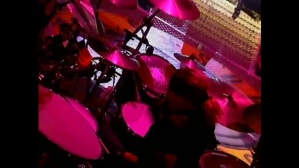 Guns N_ Roses - Live And Let Die