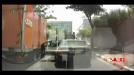 Глупак с Mercedes