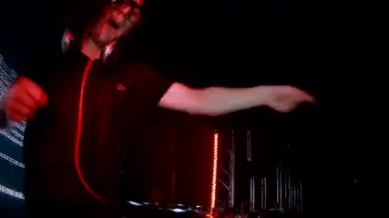 Skrillex + Alvin Risk - Try It Out (neon Mix)