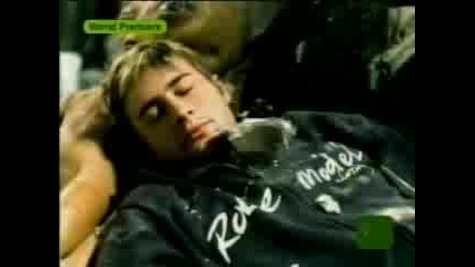 Simple Plan - Addicted