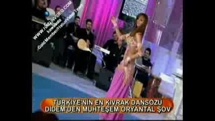 Didem In Goldpink Costume - New Performance Hq( Belly Dance Show 18.02.2009).flv