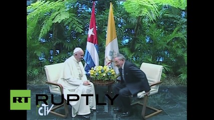 Cuba: President Raul Castro greets Pope Francis at Palace of the Revolution