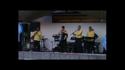 3 Надсвирване в с. Дълбок извор - 14.06.2014 - орк. Сияние M2u00528