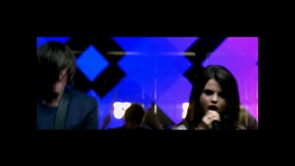 Selena Gomez - Falling Down