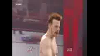 wwe Raw 04.01.2010 Sheamus vs. Evan Bourne