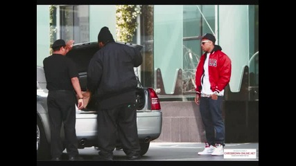 Chris Brown leavin hotel
