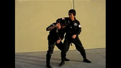 Defense against headlocks