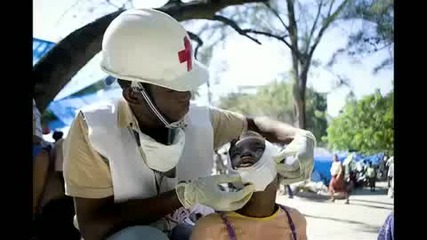 Lindsay Lohan to host Haiti fund raiser 